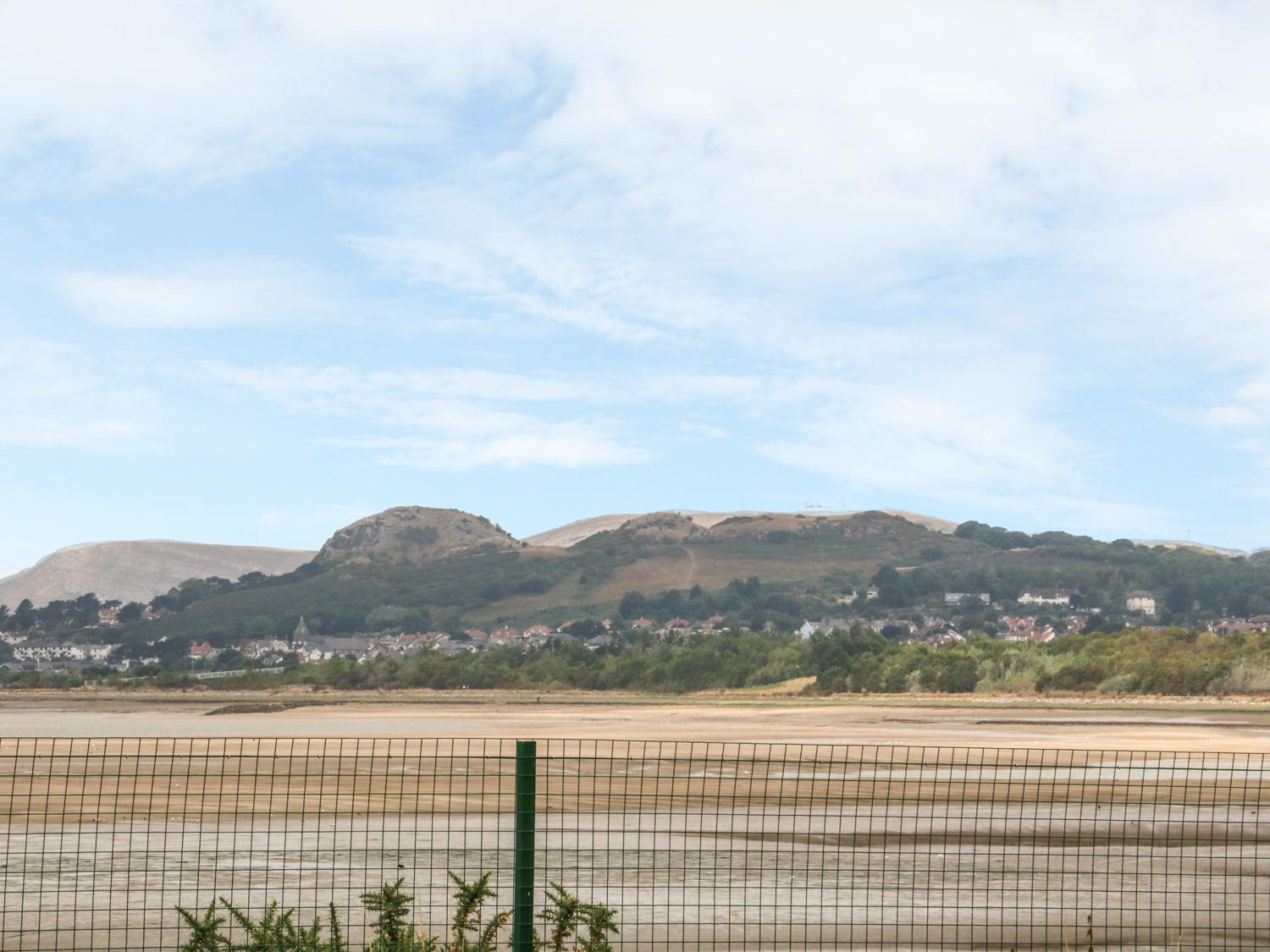 Villa 3 Trem Afon Llansanffraid Glan Conwy Exterior foto