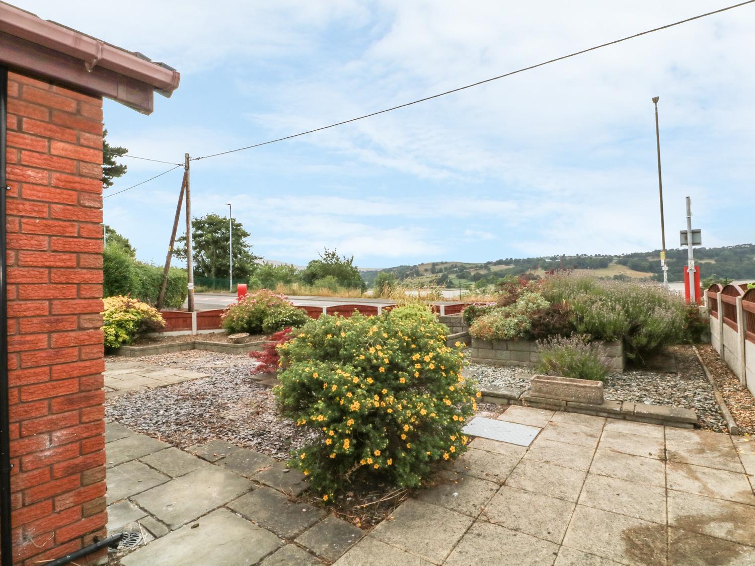 Villa 3 Trem Afon Llansanffraid Glan Conwy Exterior foto